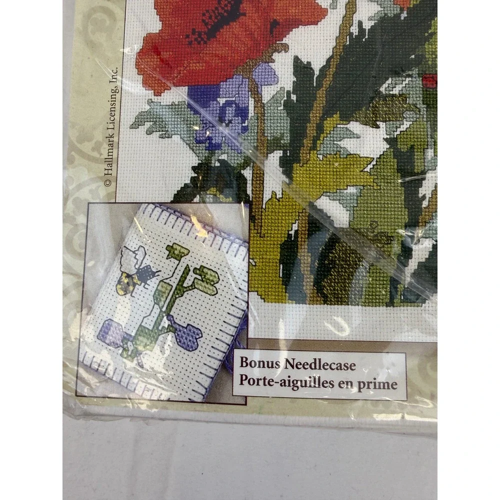 Leisure‎ Arts Works of Heart Summer Garden Cross Stitch Kit 114515